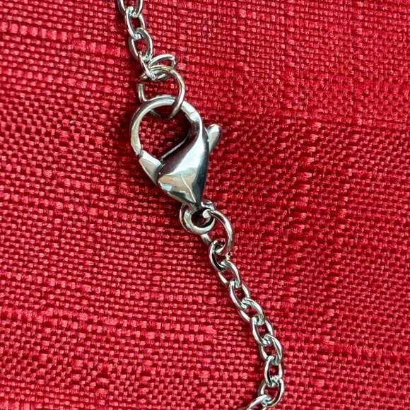 18” Antique Silver Acorns and Crystal briolette Necklace - Handmade - NWT - Picture 4 of 4